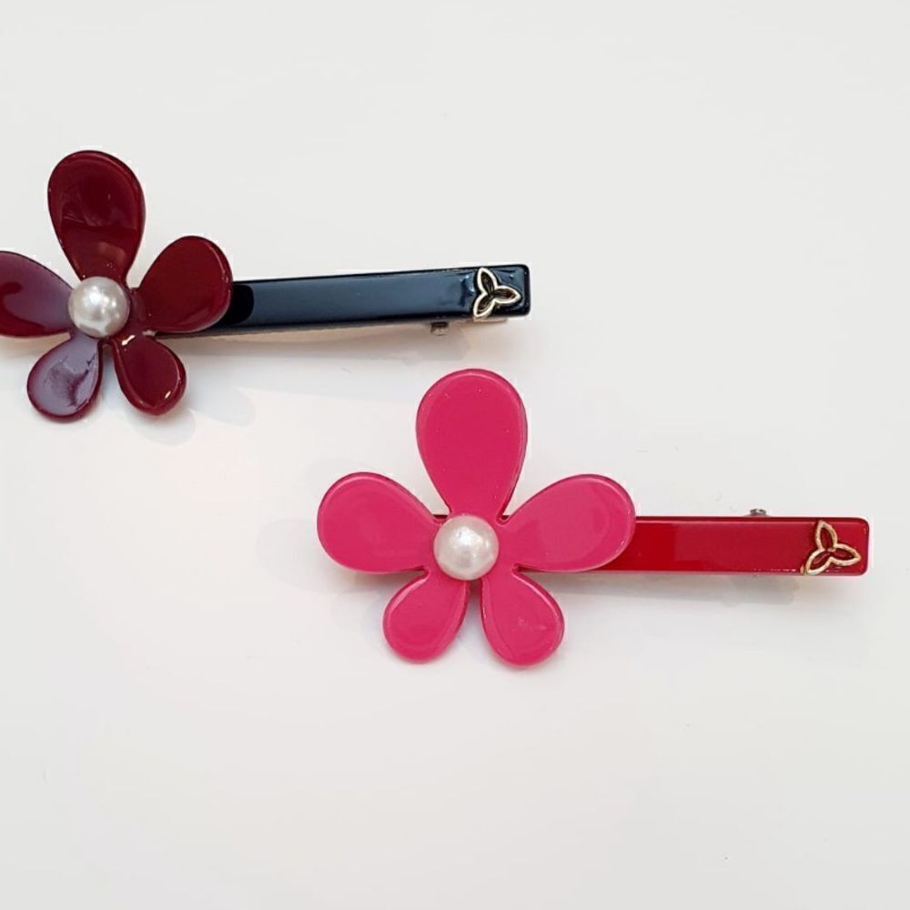Hair clip flower format Pearl in the middle duck clip